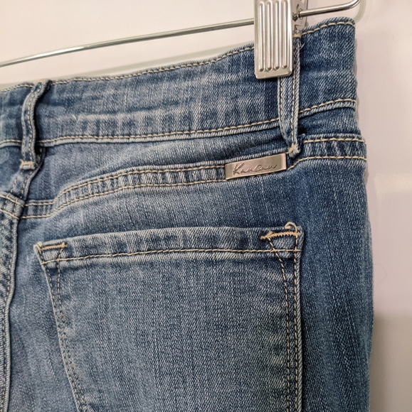 KANCAN Cassandra Skinny Mid Rise Medium Wash Faded Raw Hem Jeans Size 25 - Picture 10 of 13